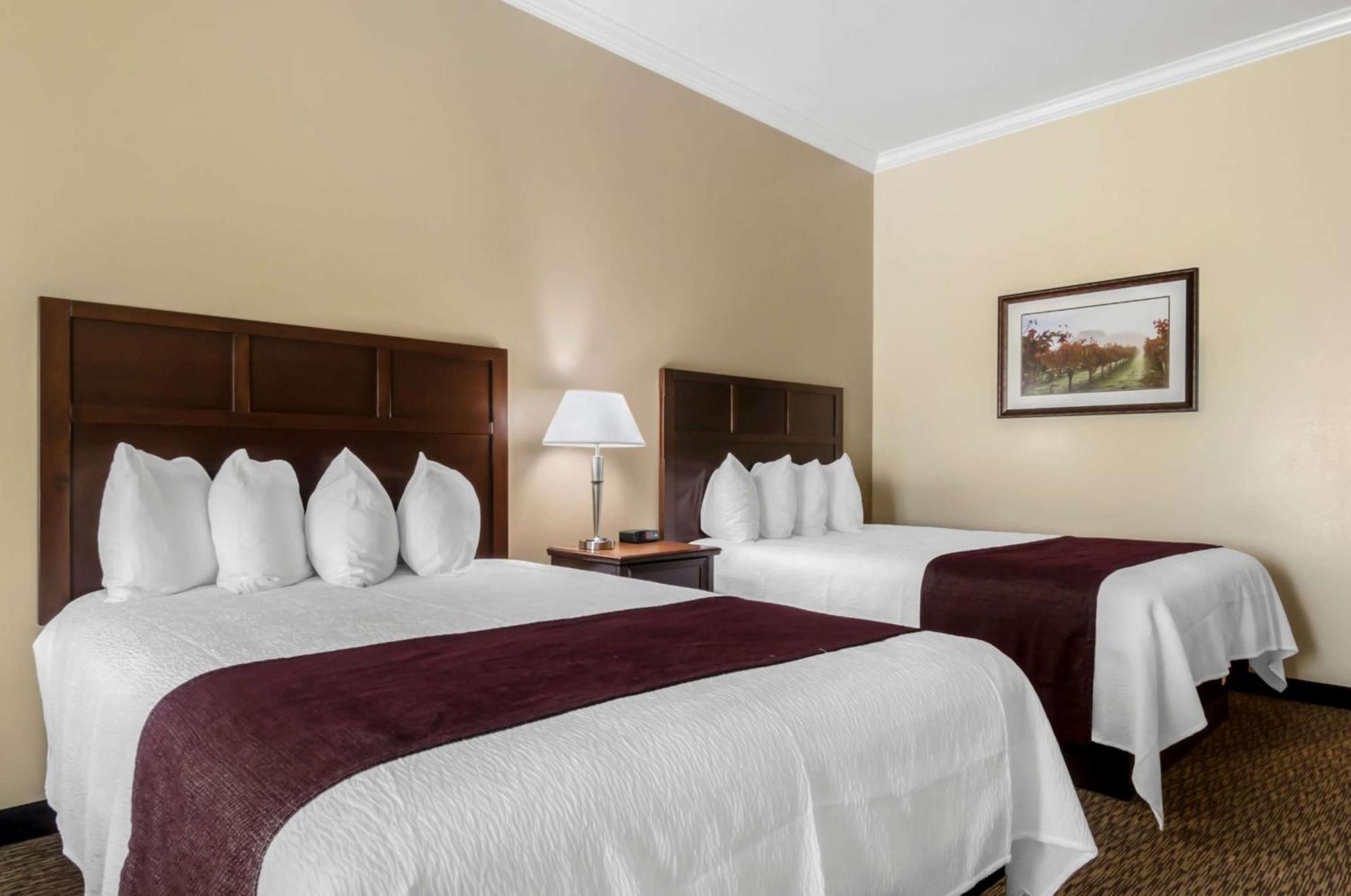 Sunnyside Best Western Plus Grapevine Inn מראה חיצוני תמונה